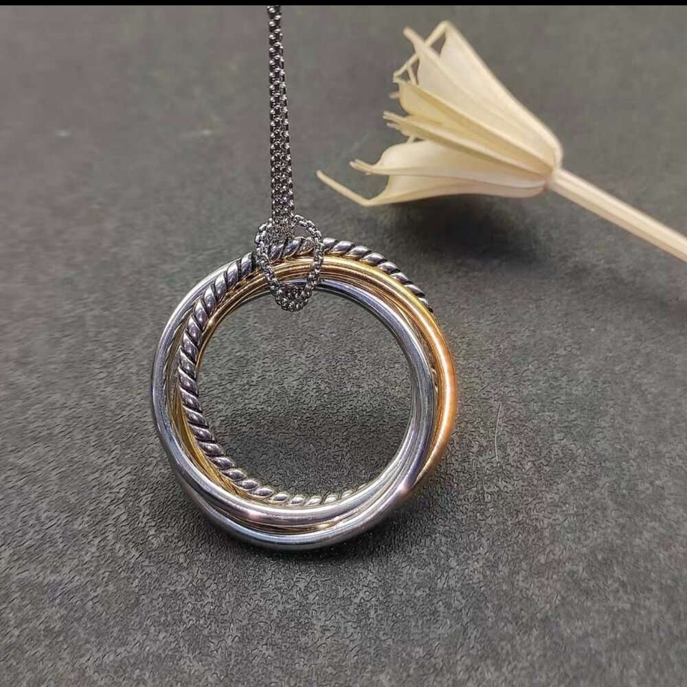 David Yurman Triple Interlocking Ring Pendant Nec… - image 2